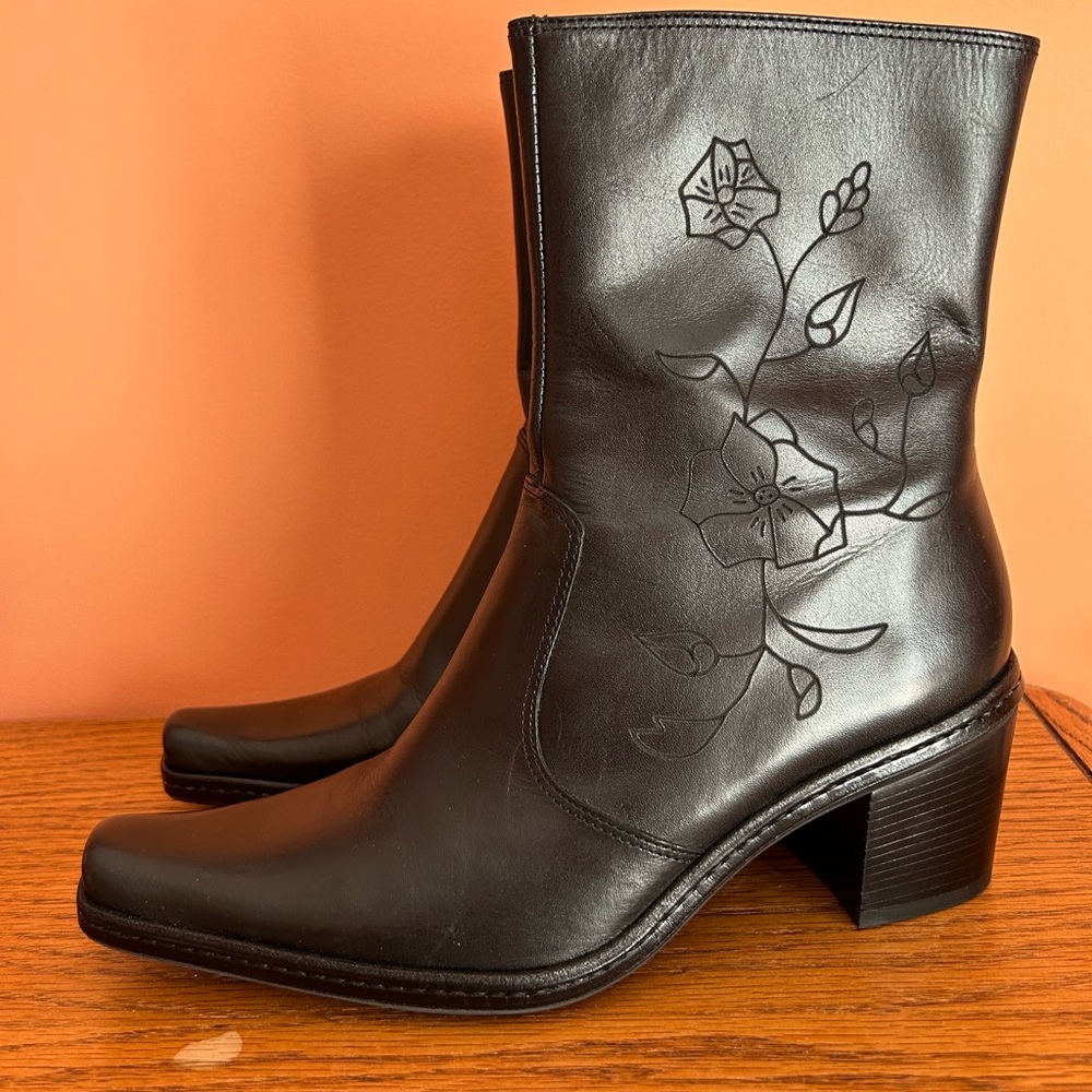 Leather cowboy boots
